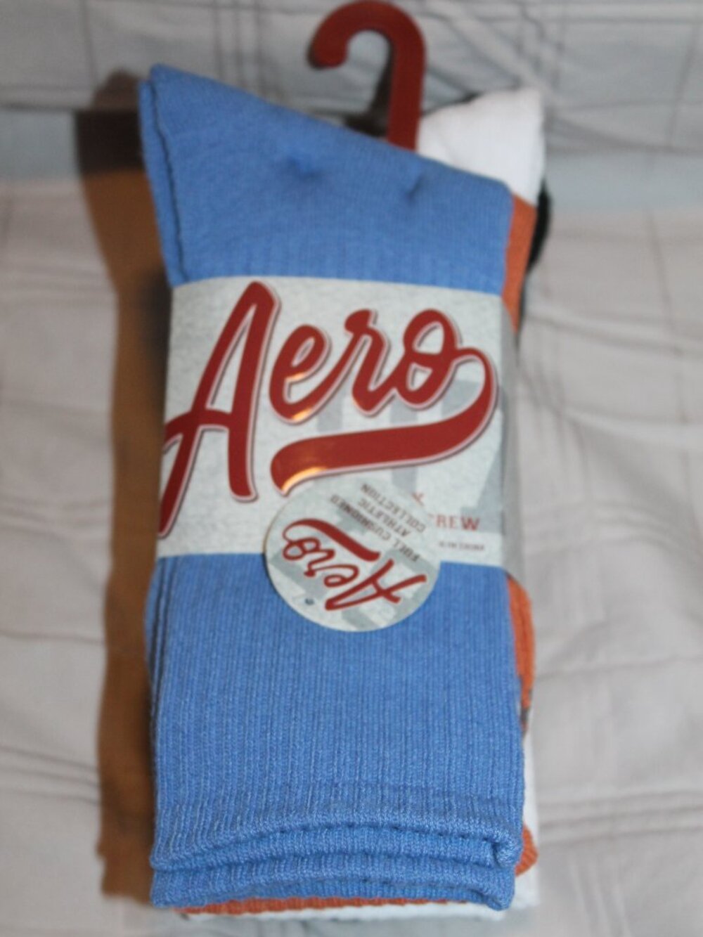 Mens Aeropostale 4 Pack Athletic Crew Socks ~ Shoe Size 6-12